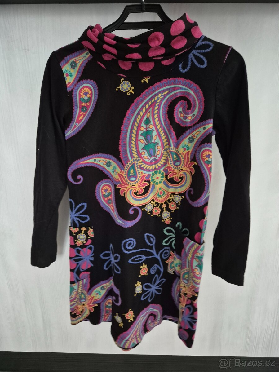 Dívčí zimní šaty zn. Bonprix vel. 146