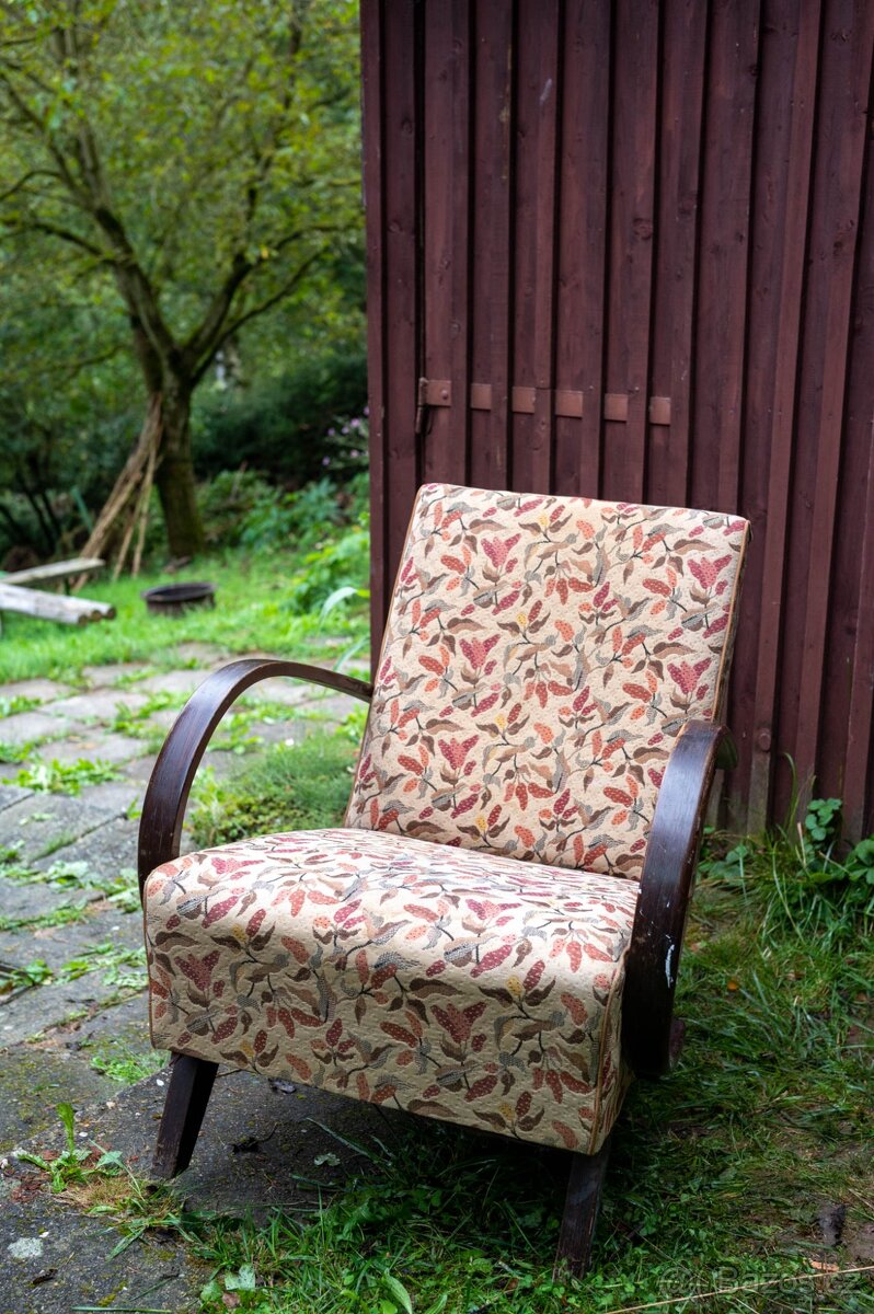 Křeslo Halabala k renovaci