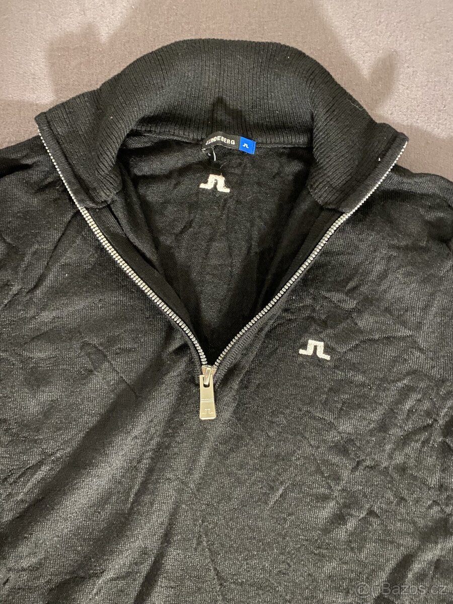 Pánský černý svetr J.LINDEBERG, vl.L