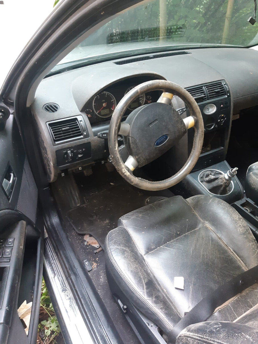 2x Ford Mondeo