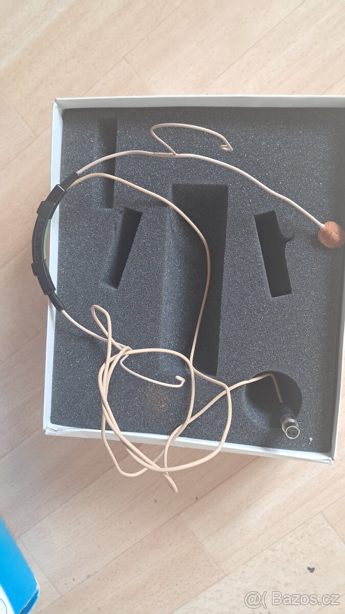 Profesionální hlavový kondenzátorový mikrofon AKG C 477WR oc