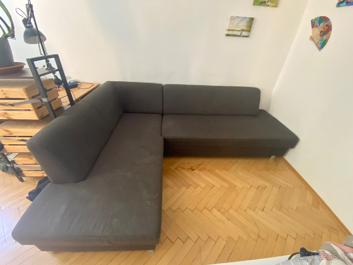 rozkládací pohovka s úložným prostorem