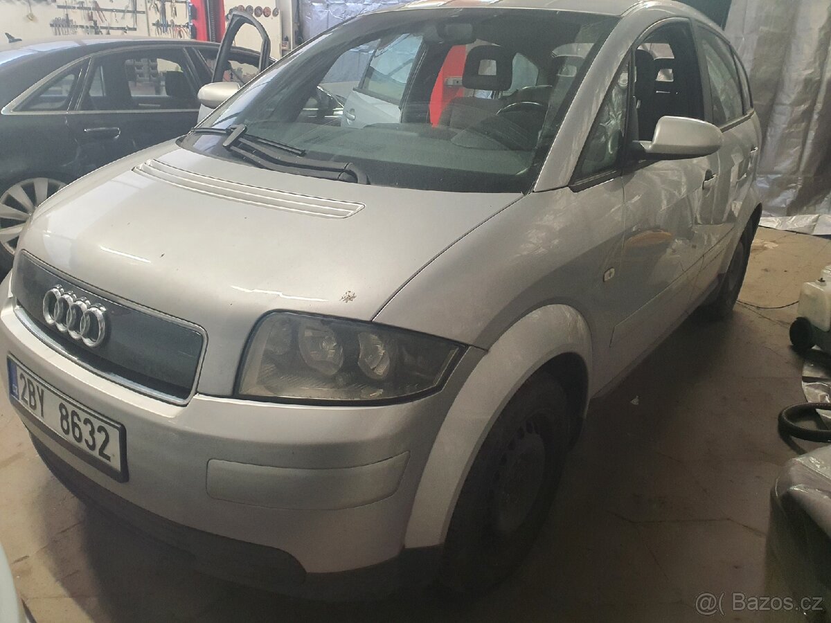 Audi A2 1,4 benzín, r.2001, nebouraná, nová STK do 03/2027