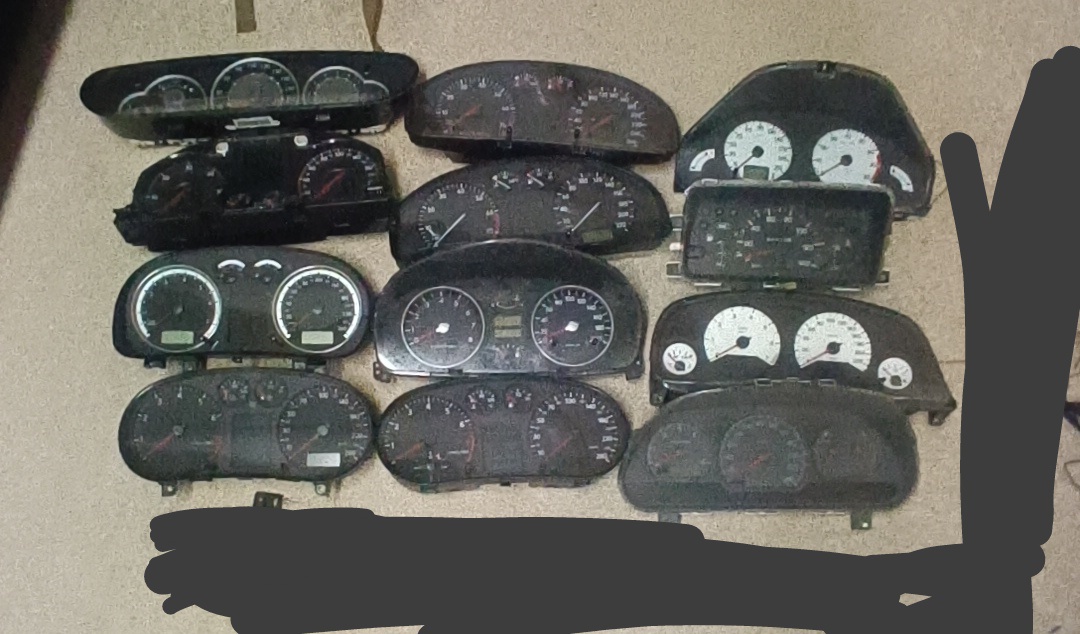 Budíky Volkswagen Peugeot Citroen Volvo jeep Audi
