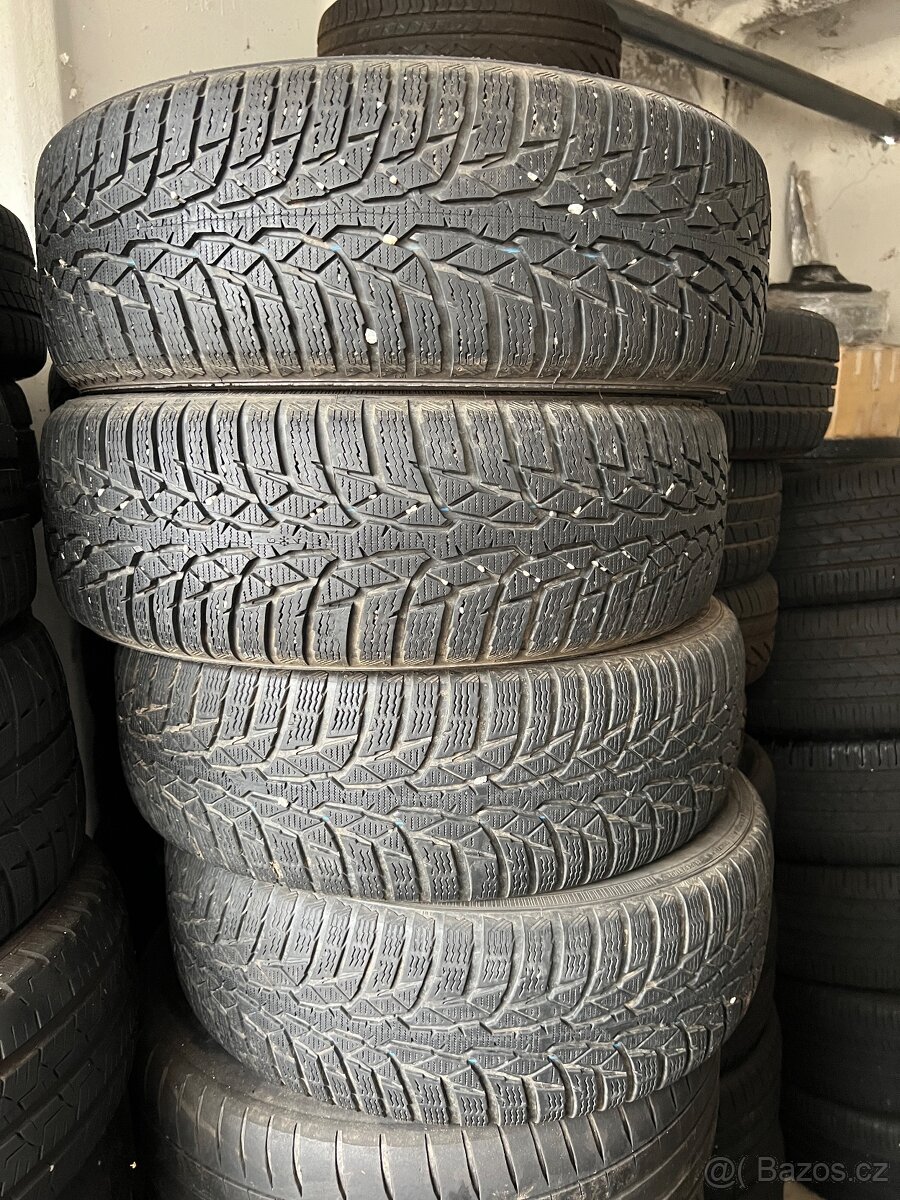 195/65 r15 Zimni pneu Nokian