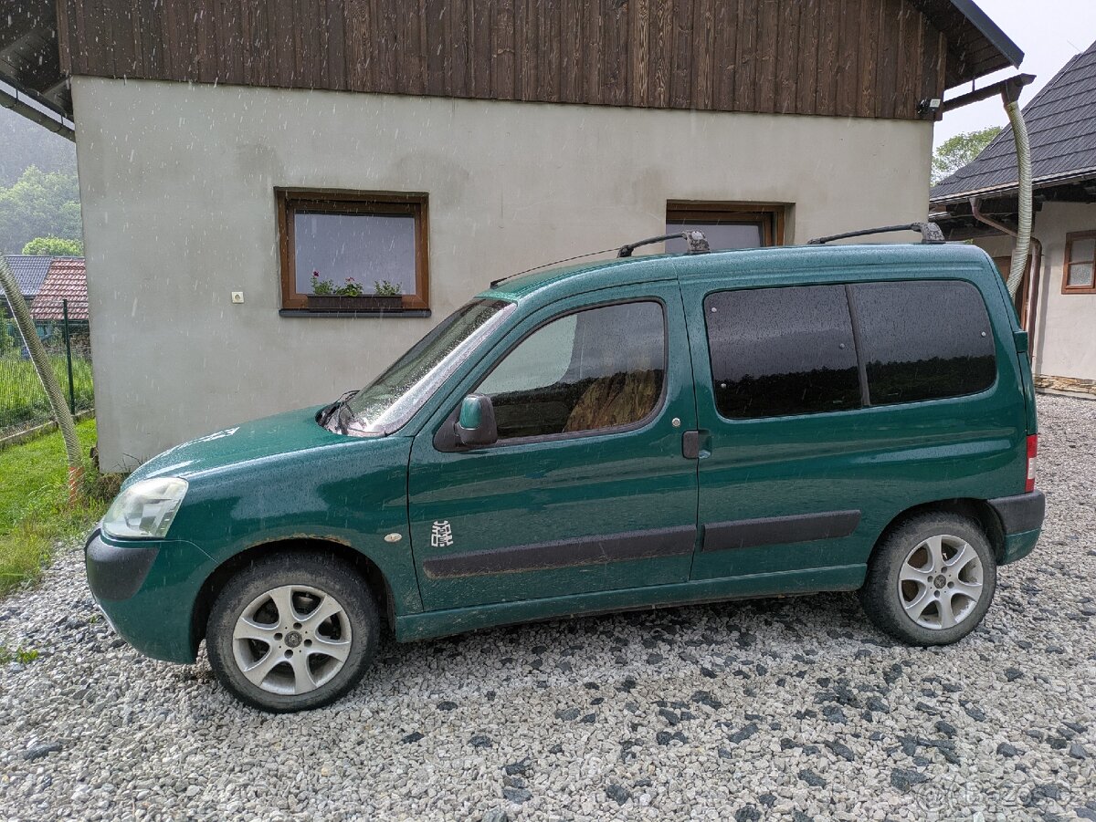 PEUGEOT Partner