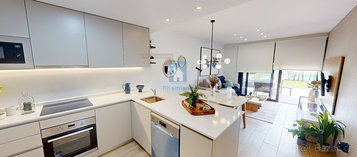 Prodej apartmánu u moře Torrevieja, Španělsko
