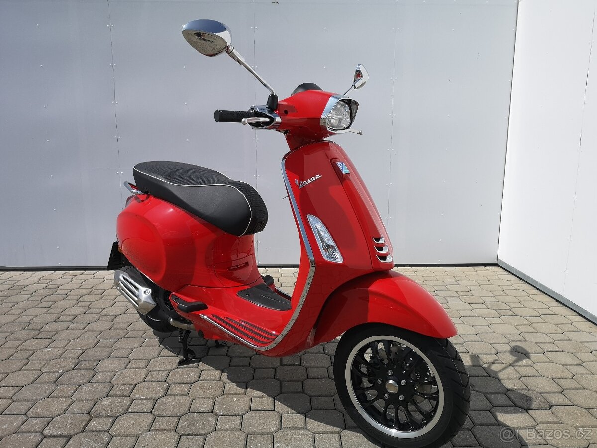 Vespa Sprint 125, registrace 5/2025, nový skútr