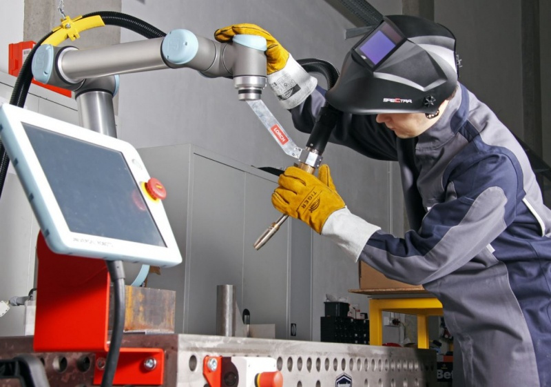 Svářeč / obsluha svar.robota