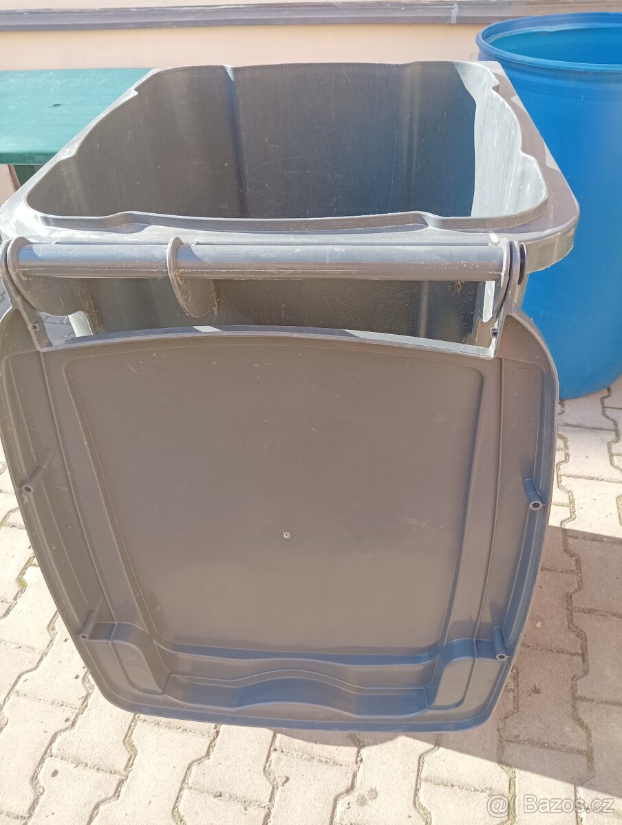 Prodám popelnici