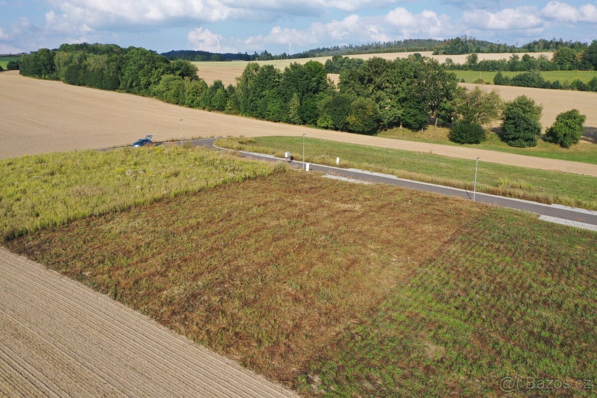 Prodej stavebního pozemku 998m² v k.ú. Domašov u Šternberka