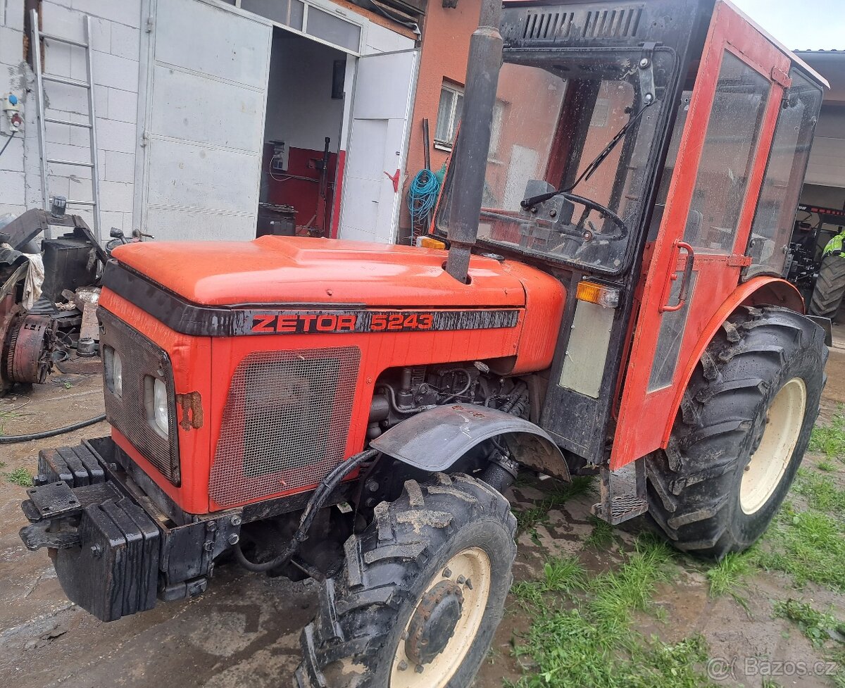 PREDAM TRAKTOR ZETOR VYNICNY 5243TURBO