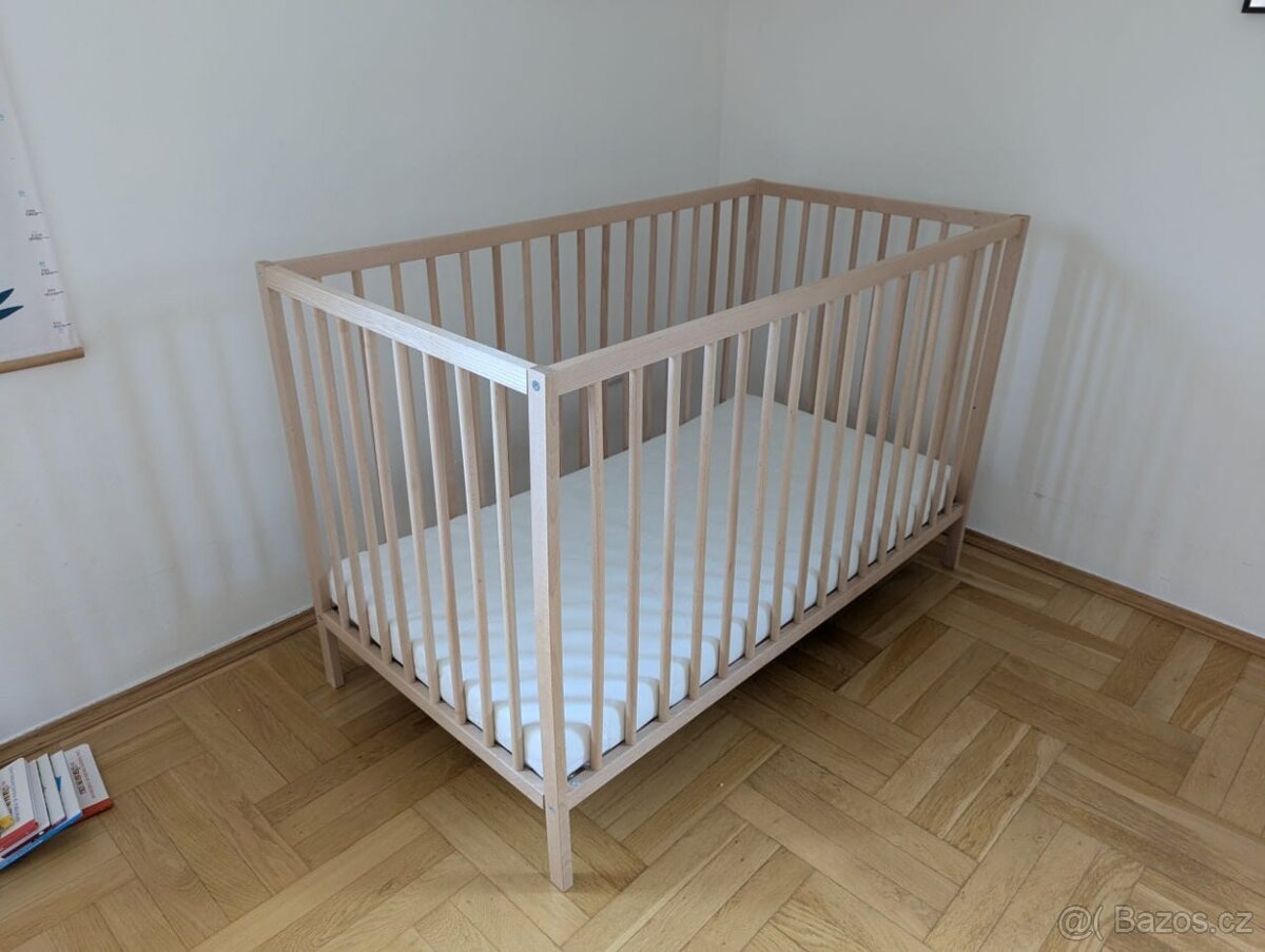 Dětská postýlka SNIGLAR (nová) + matrace a povlečení