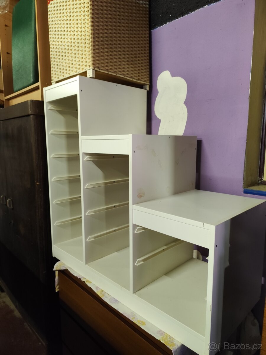 IKEA skříňka / regál