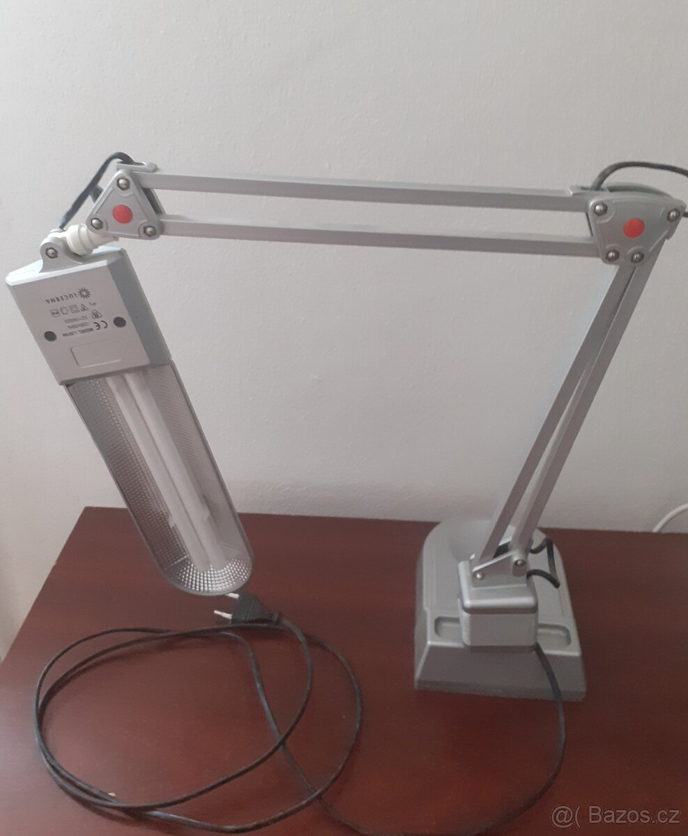 Prodám stolní lampu
