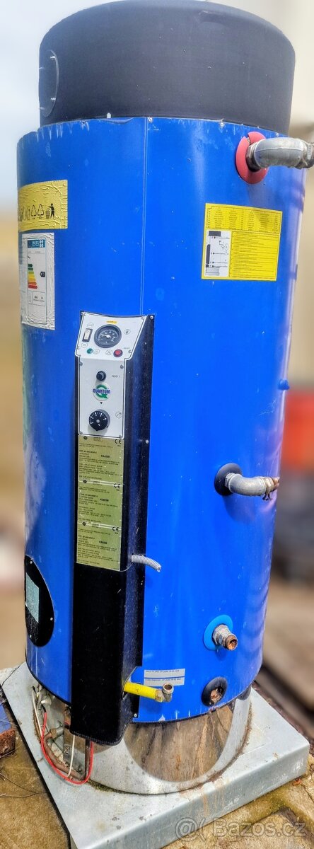 Prodám plynový zásobník ohřevu vody TYP: Q7-300-VENT-C...
