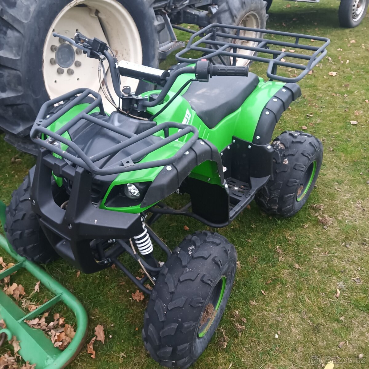 Dětska čtyřkolka 125