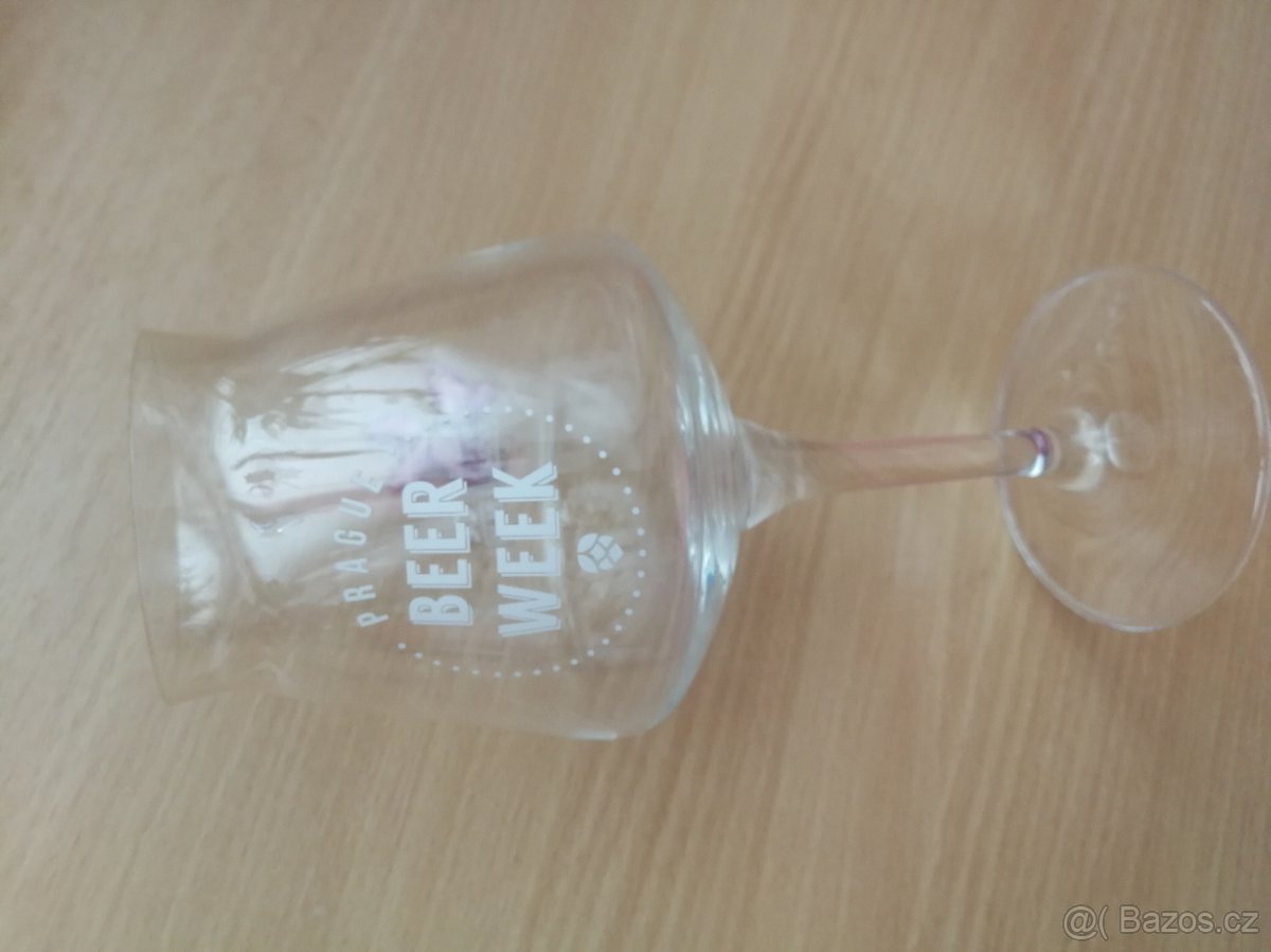 Pivní sklenice