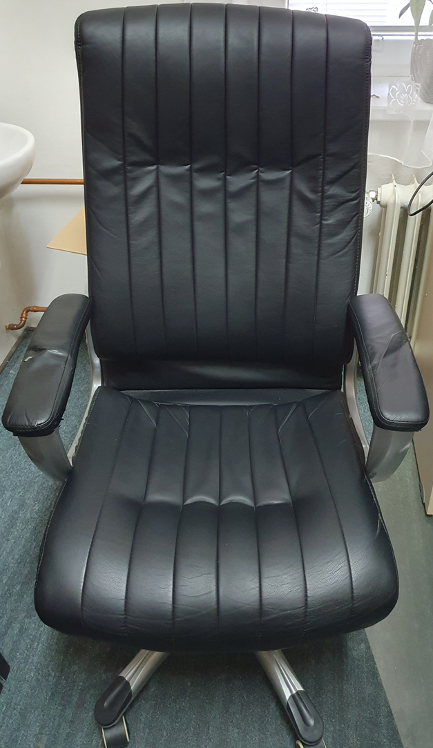 Kancelářská židle - otočné křeslo