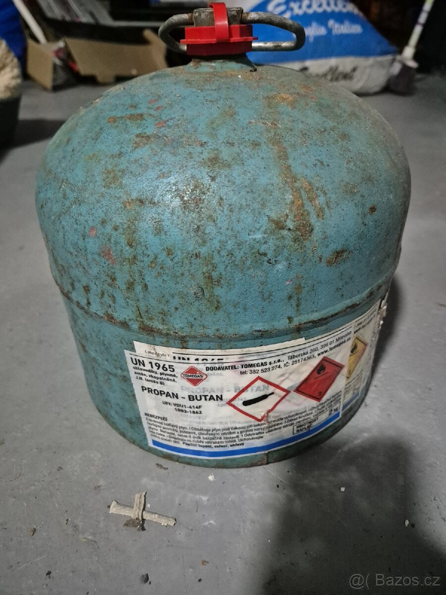 Propan-butanová plynová lahev