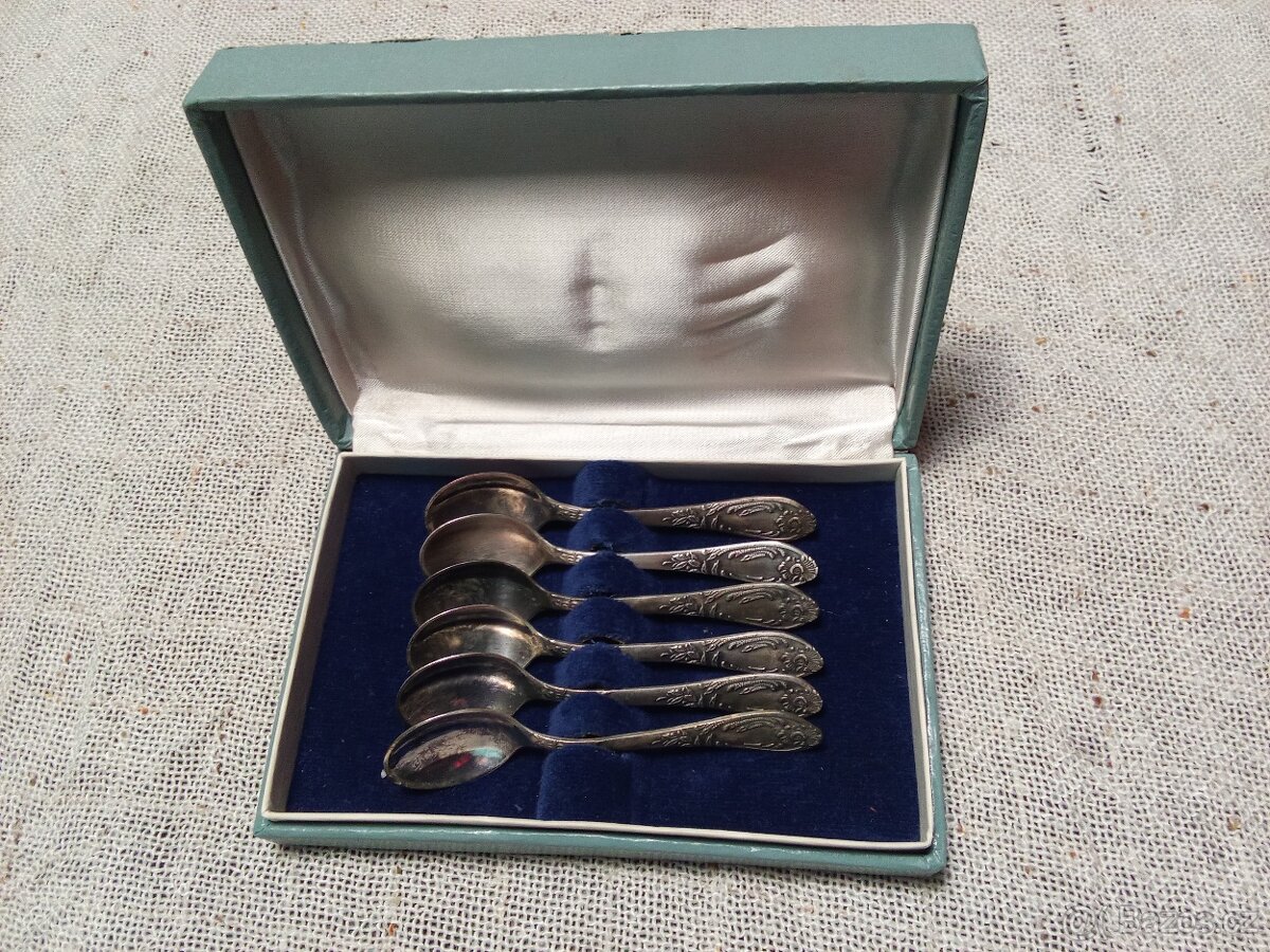 Stříbrné lžičky