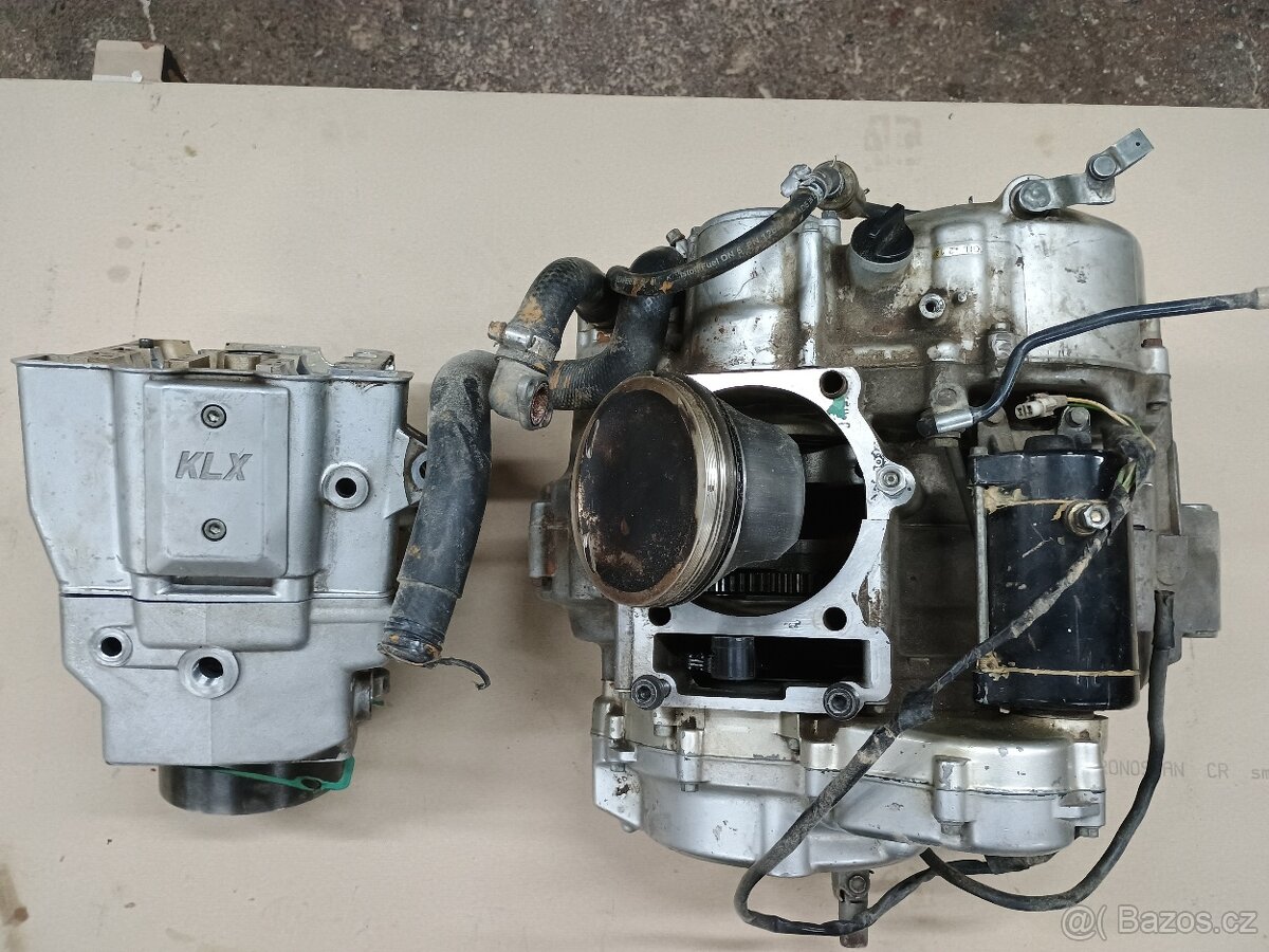 Motor Kawasaki KLX 650