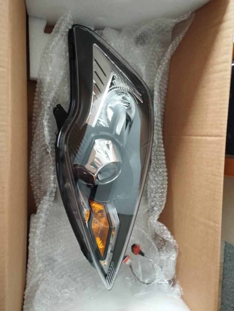 FORD FOCUS II světlomet