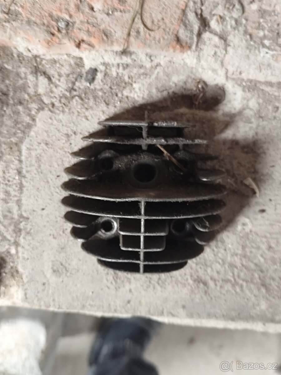 Jawa 555 hlava valce