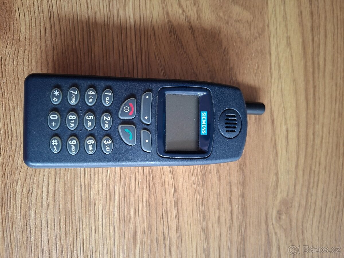 Tlačítkový telefon Siemens