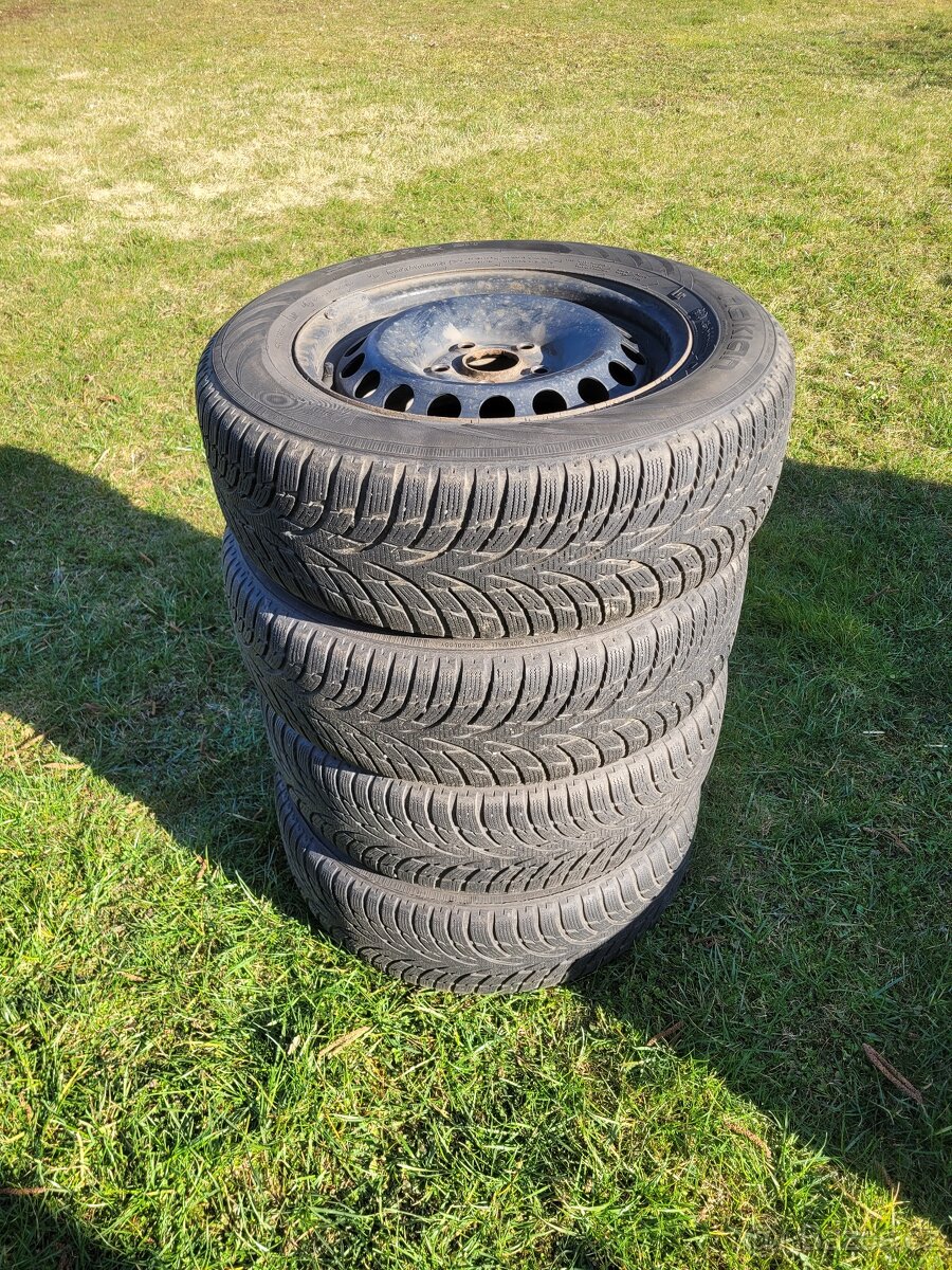 Zimní pneu 195/65 R15