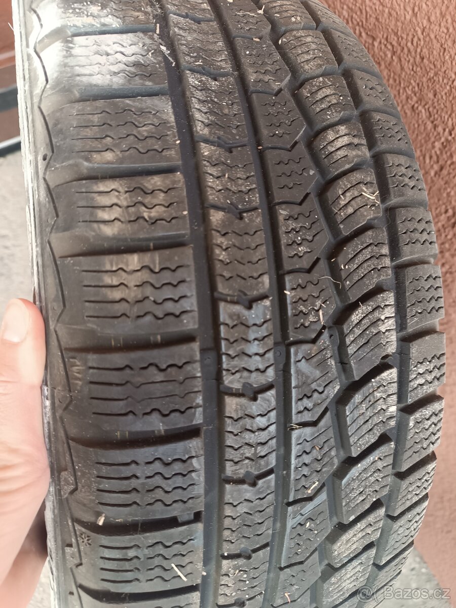 Zimní pneumatika 205/55 R16 top vzorek