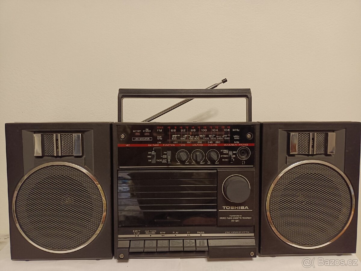 Toshiba RTSX1 radiomagnetofon retro kazeťák
