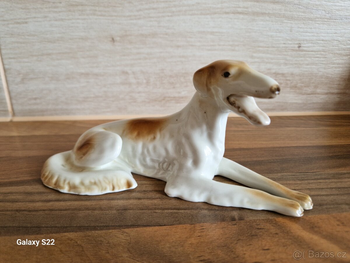 Porcelánový pes - CHRT - DUCHCOV