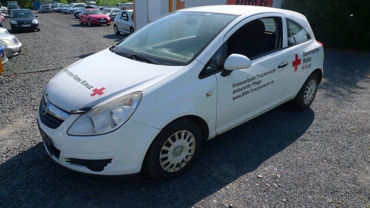 OPEL CORSA D 1.2i 16V 1.MAJITEL NĚMECKÉ DOKLADY