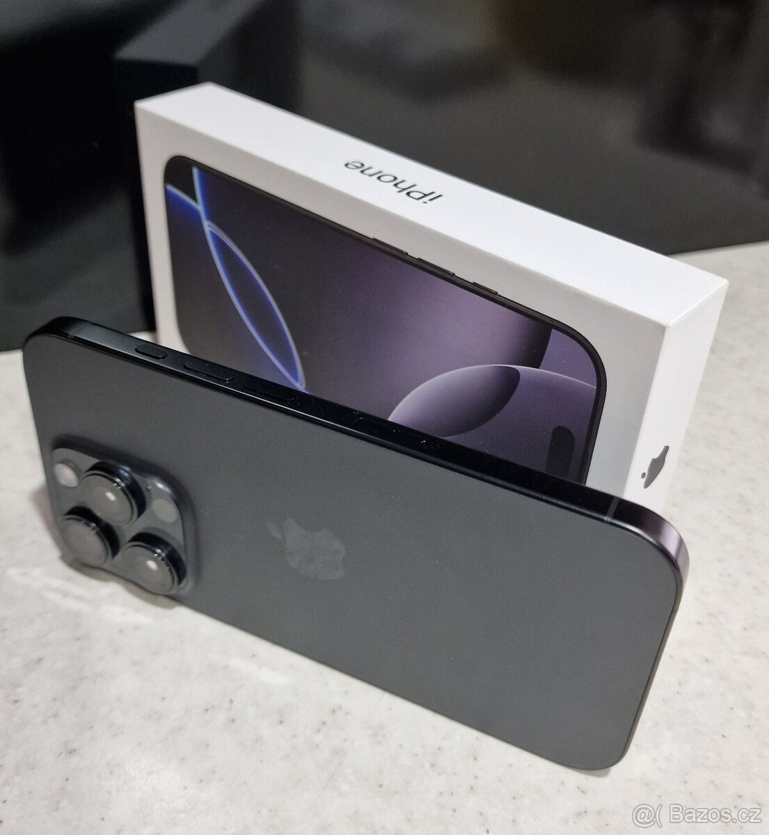 Mobilní telefon Apple iPhone 16 Pro 128 GB
