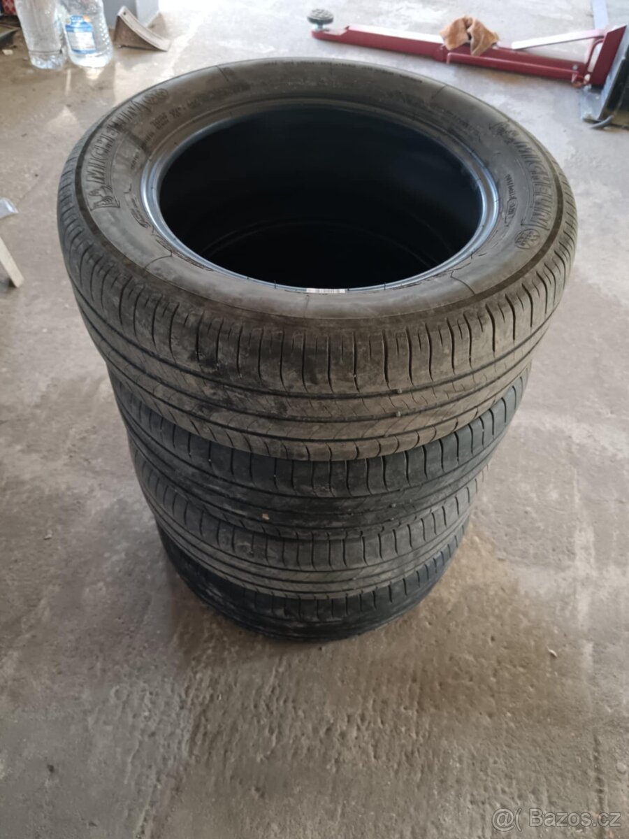 Letní pneu Michelin 205/60 R16