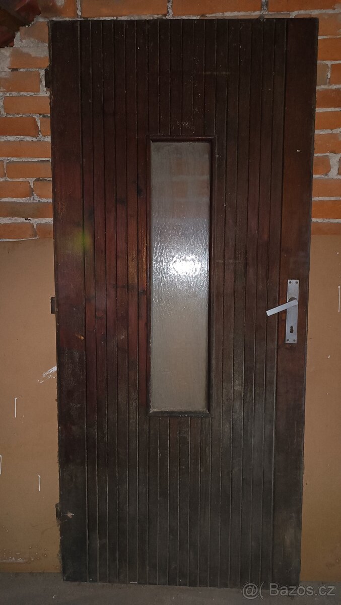 Vchodové dveře L