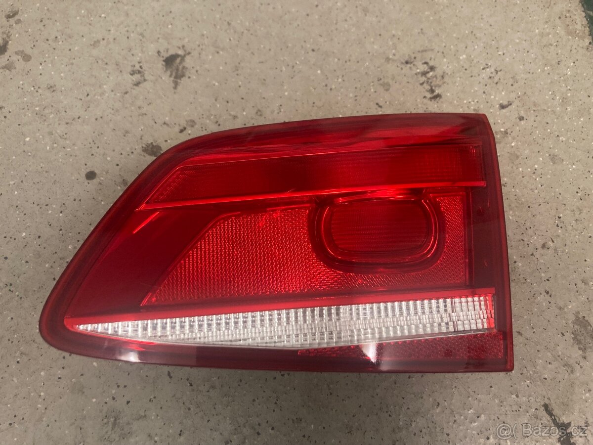 Pravá zadní lampa- vnitřní VW Passat B7 3AA combi 3AF945094K