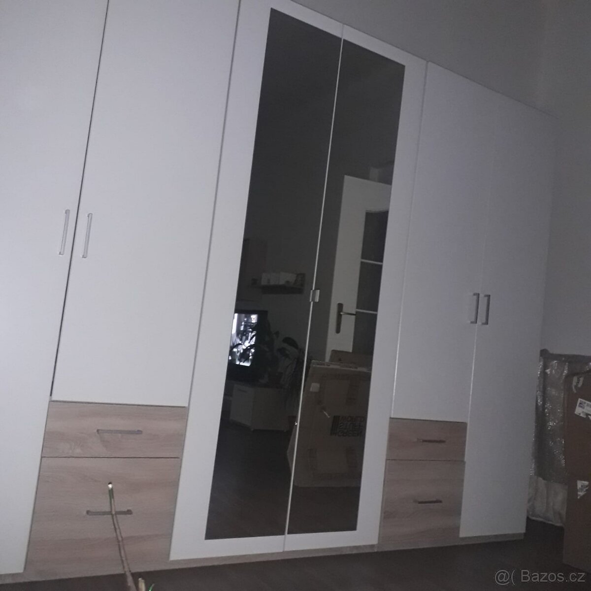 Prodám zařízení bytu