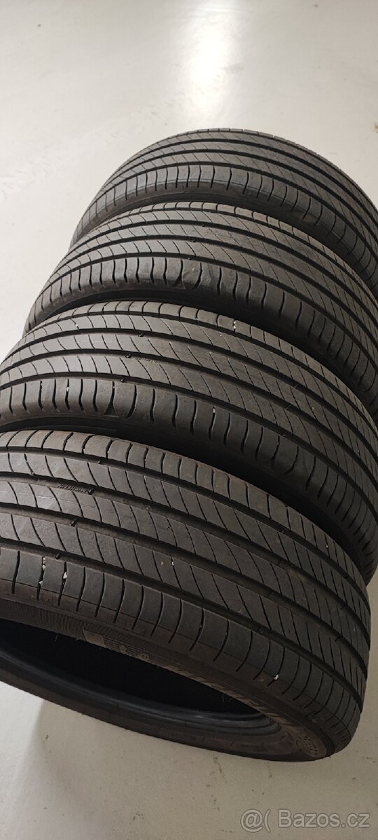 Jako nové 205/55/17 Michelin Primacy 4, DOT 0222, 6.7mm.