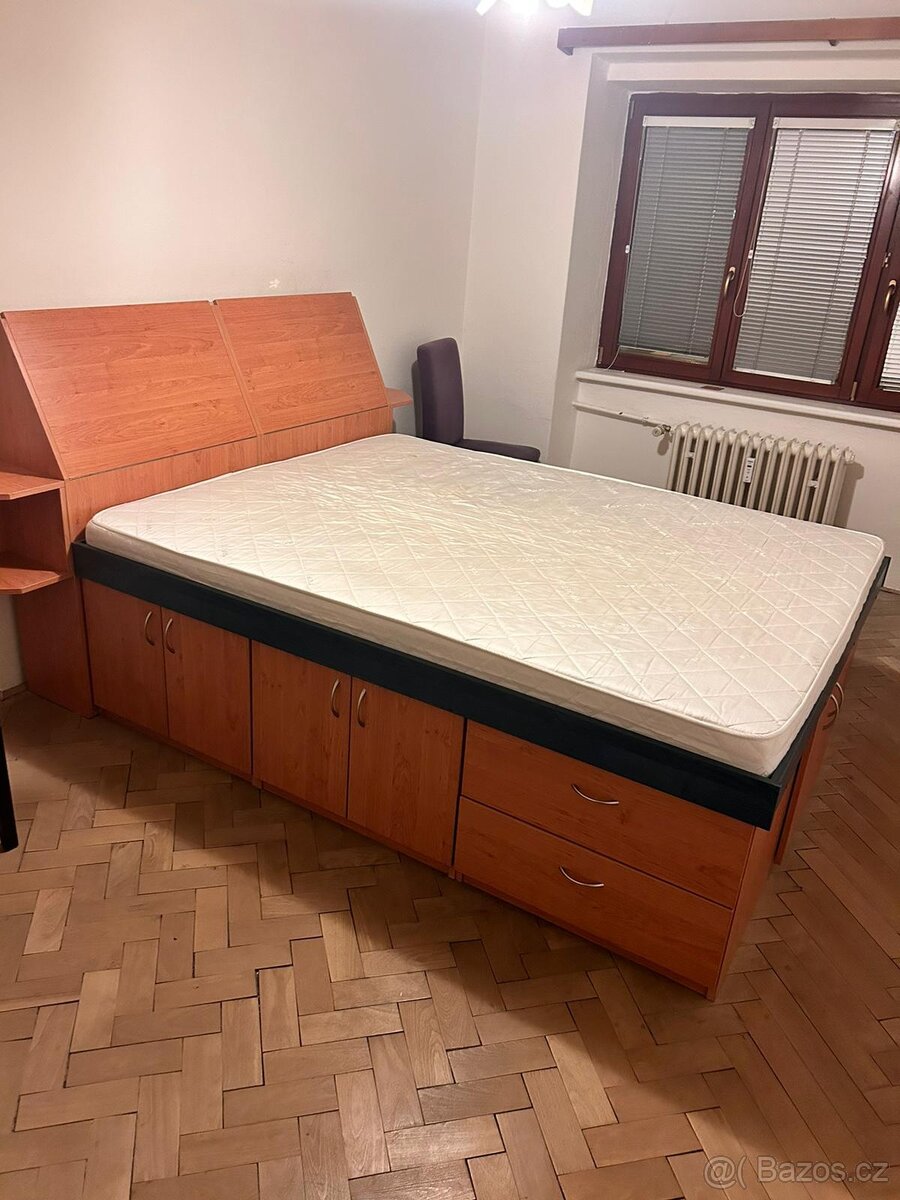Vyvýšená postel