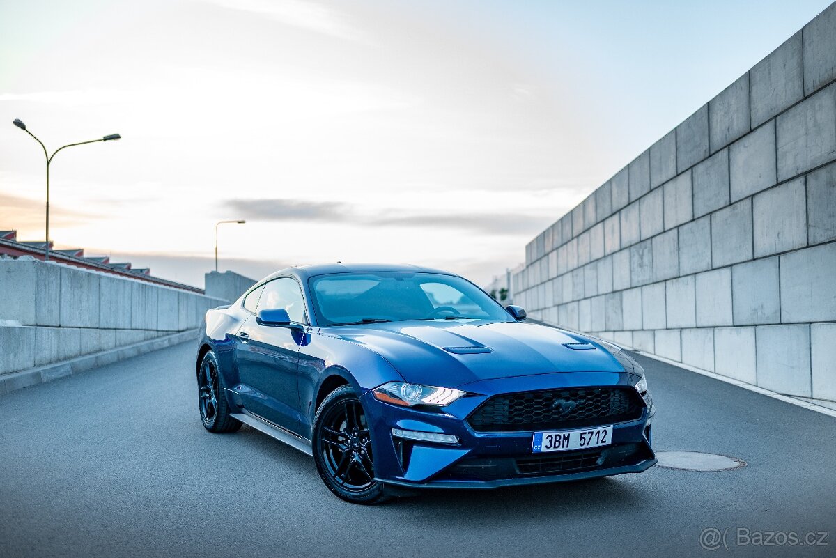 Ford Mustang 2.3 turbo rok 2020