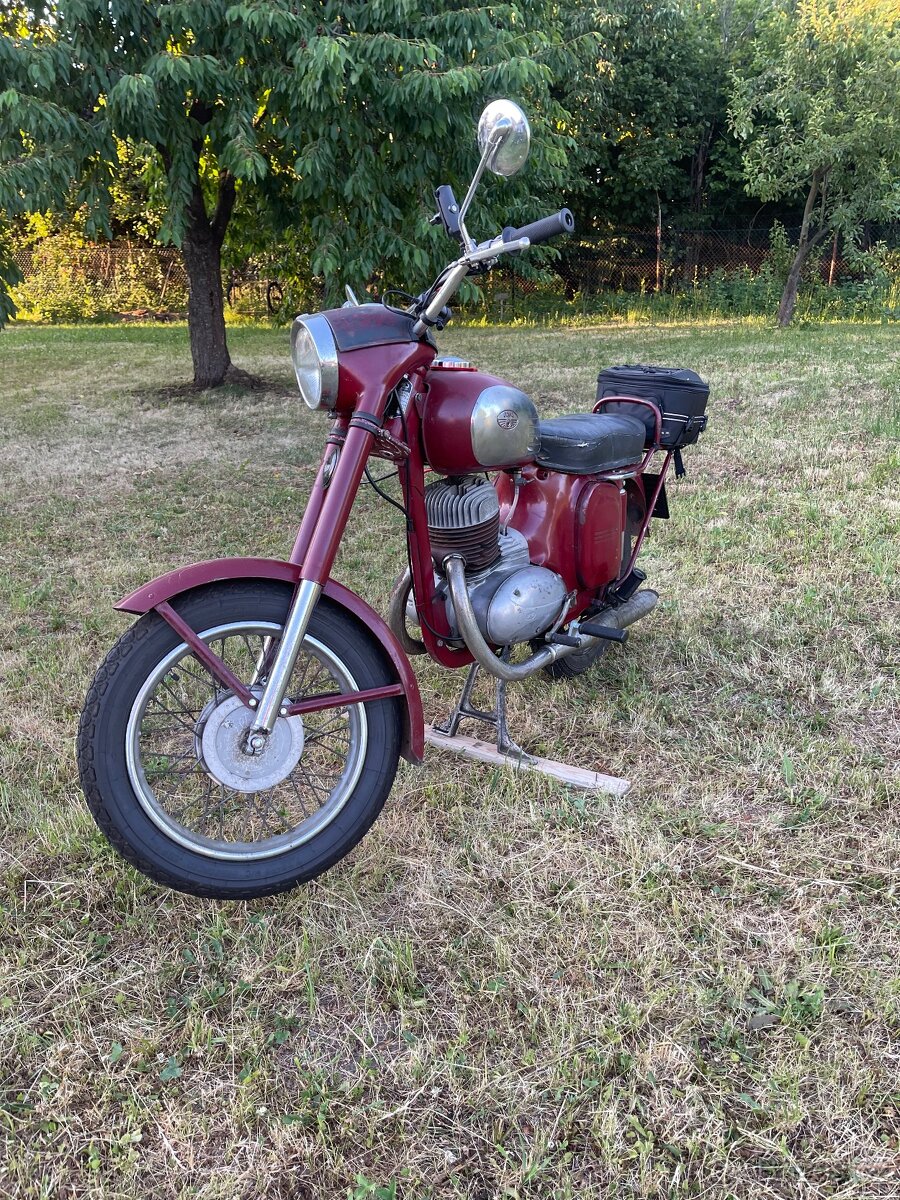 Jawa 250/559
