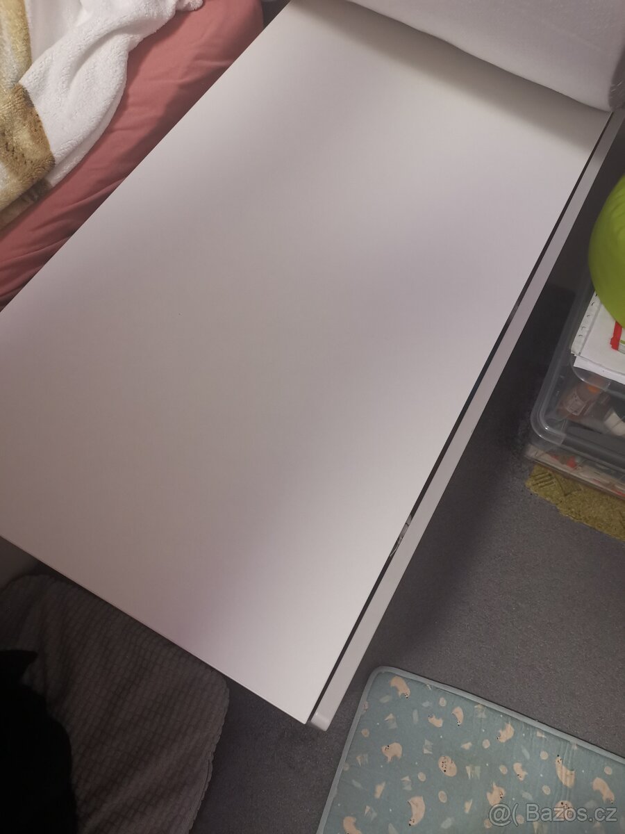 Smastad Ikea Lavice se vysouvacím úložným prostorem