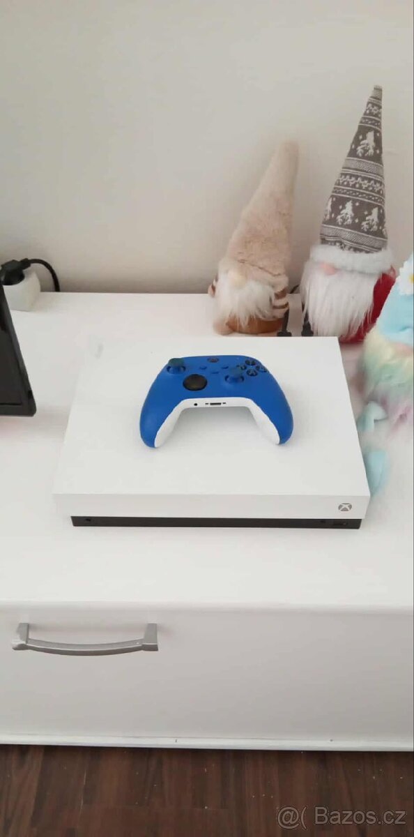 Xbox one x 1TB