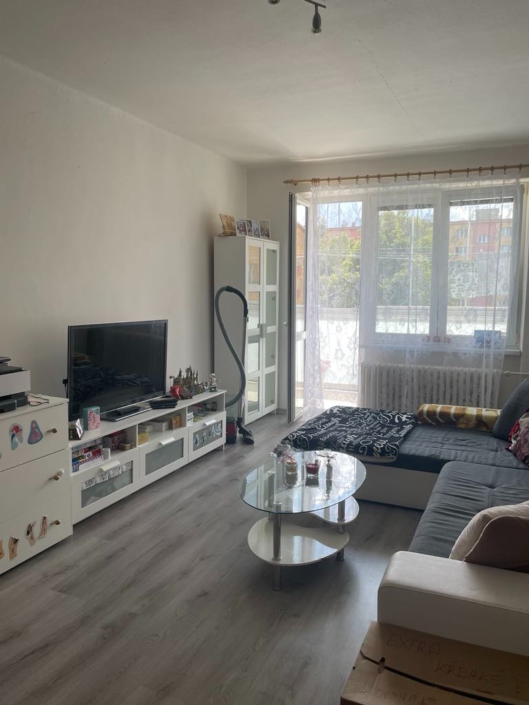 Pronájem bytu 2+1, 60m2 s lodžií