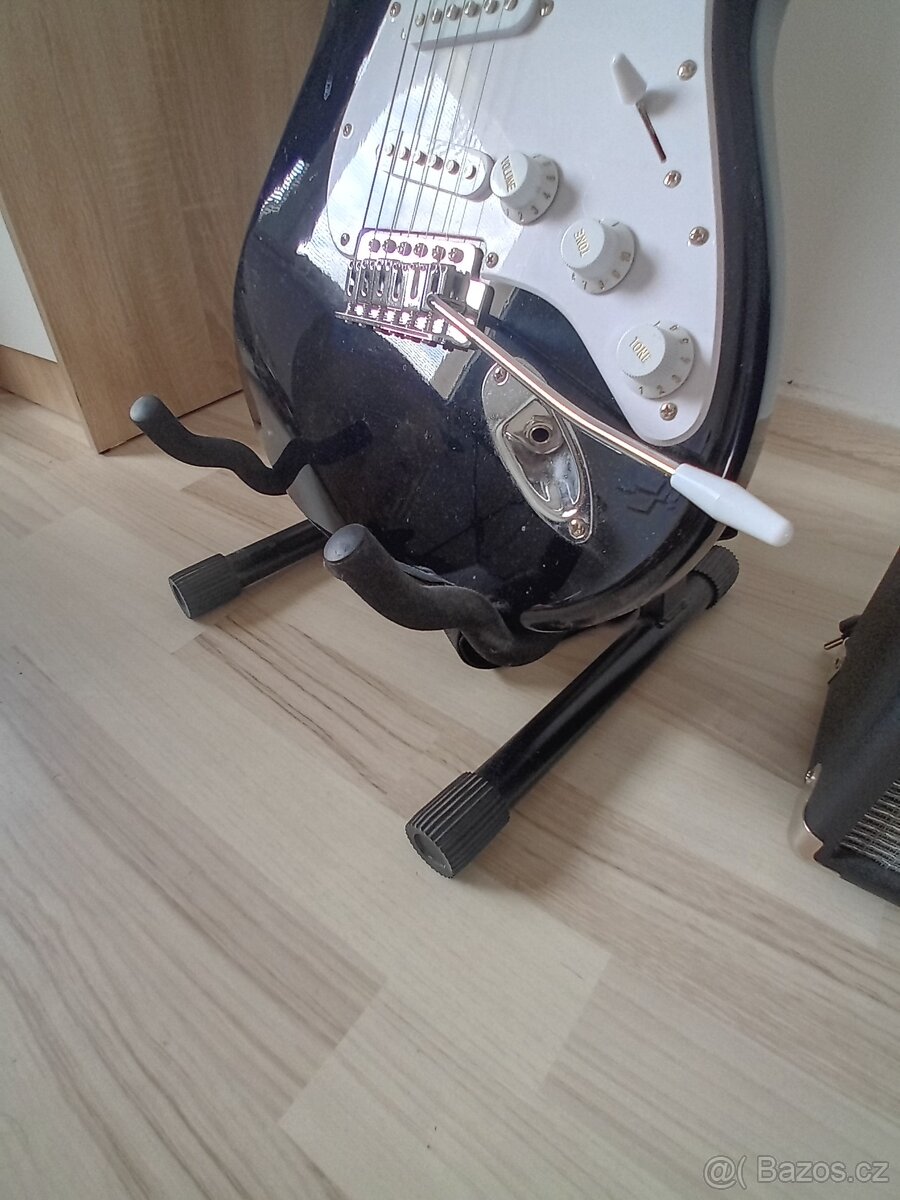 Elektrická kytara s vybavením