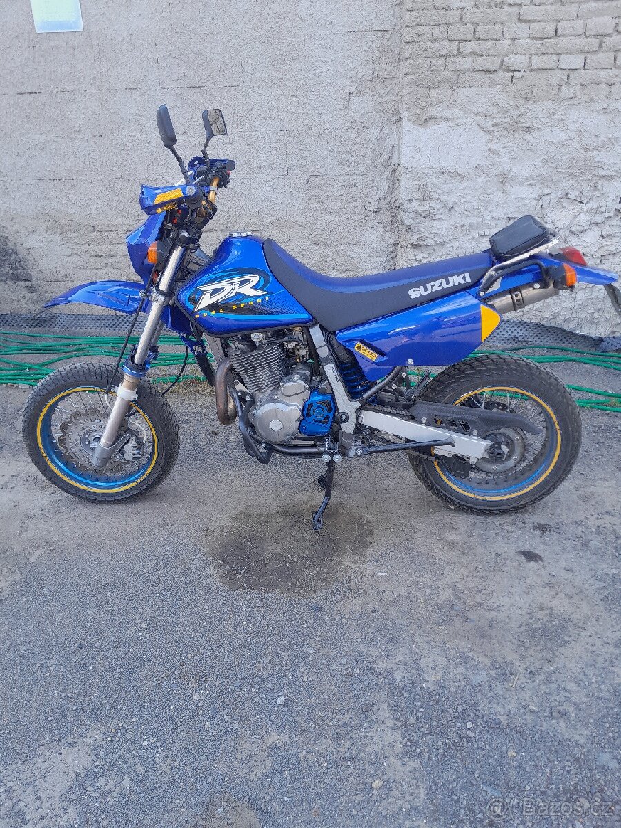 Suzuki DR 650 SE