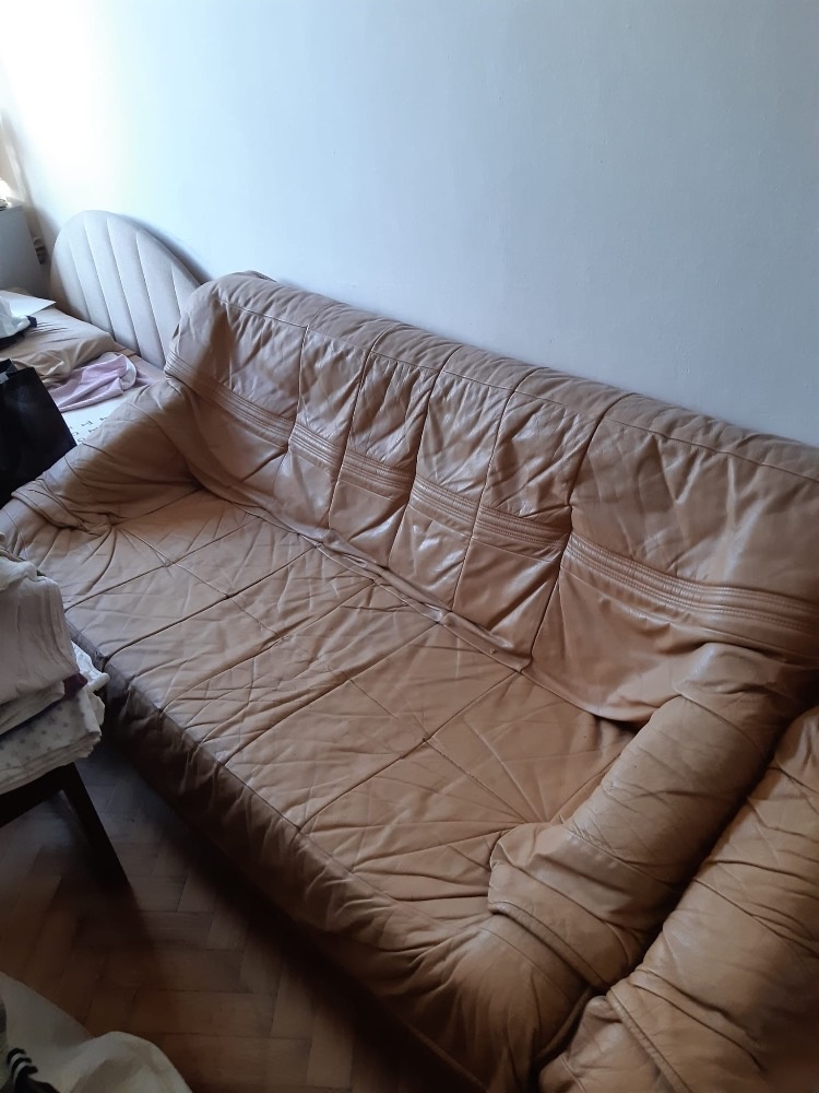 Kožená sedačka + 2 křesla