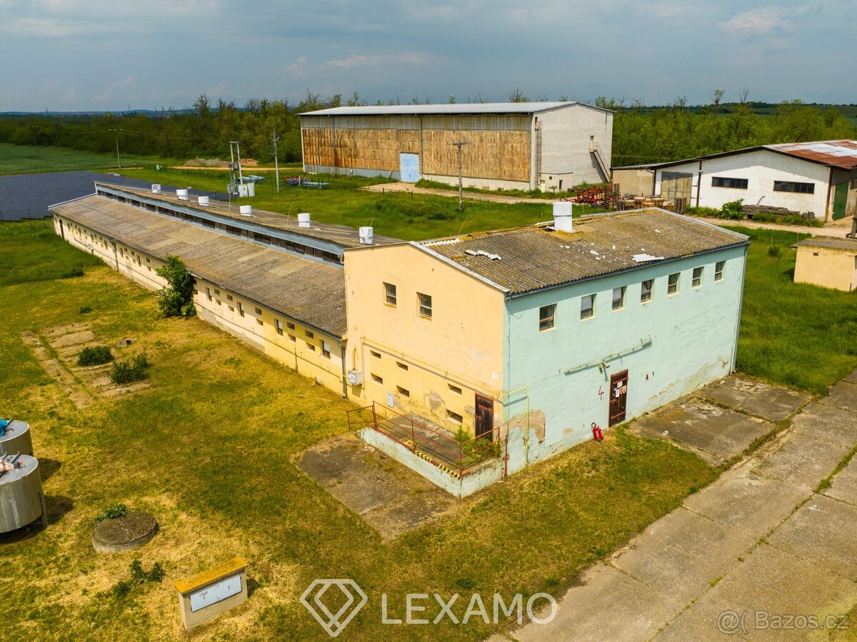 Prodej, Zemědělské objekty,  13 100 m² - Krhovice